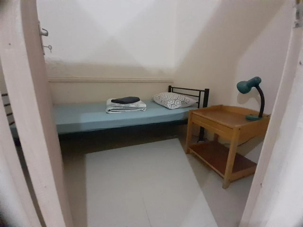 منزل للإقامة Backpacker'S Bed - No Parking Space أبو ظبي