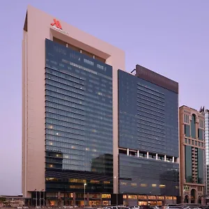 4* מלון Marriott Executive Downtown,