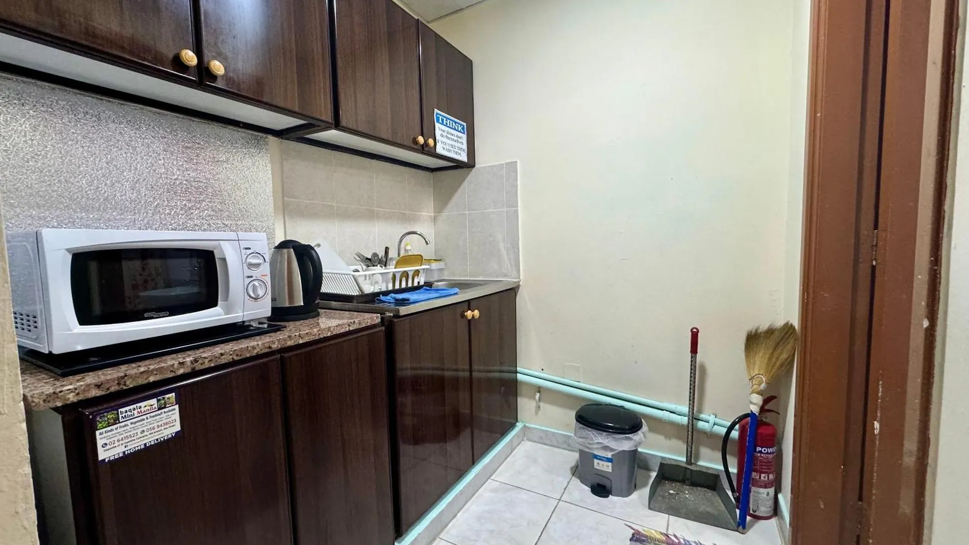 Homestay Backpacker'S Bed - No Parking Apartment Abu Dhabi United Arab Emirates