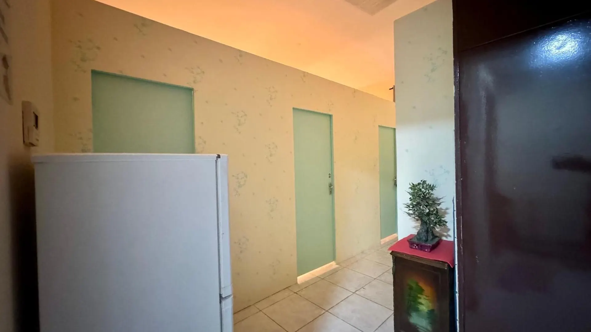 Homestay Backpacker'S Bed - No Parking Apartment Abu Dhabi